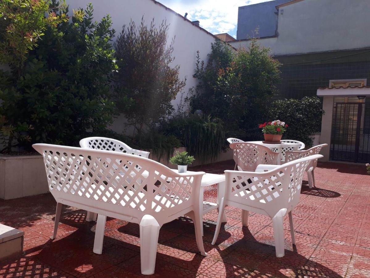 Bed and Breakfast "Il Giardino Di Niu" Palombaio Exterior foto